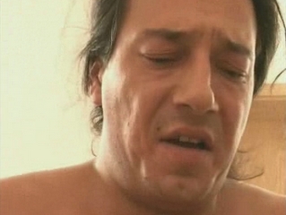  Geile hoertje doet pornoacteur verbazen
